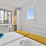 4 Etoiles - Vue - 2 - Parking - Piscine Lägenhet *