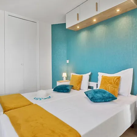 4 Etoiles - Vue - 2 - Parking - Piscine アパート Saint-Raphaël
